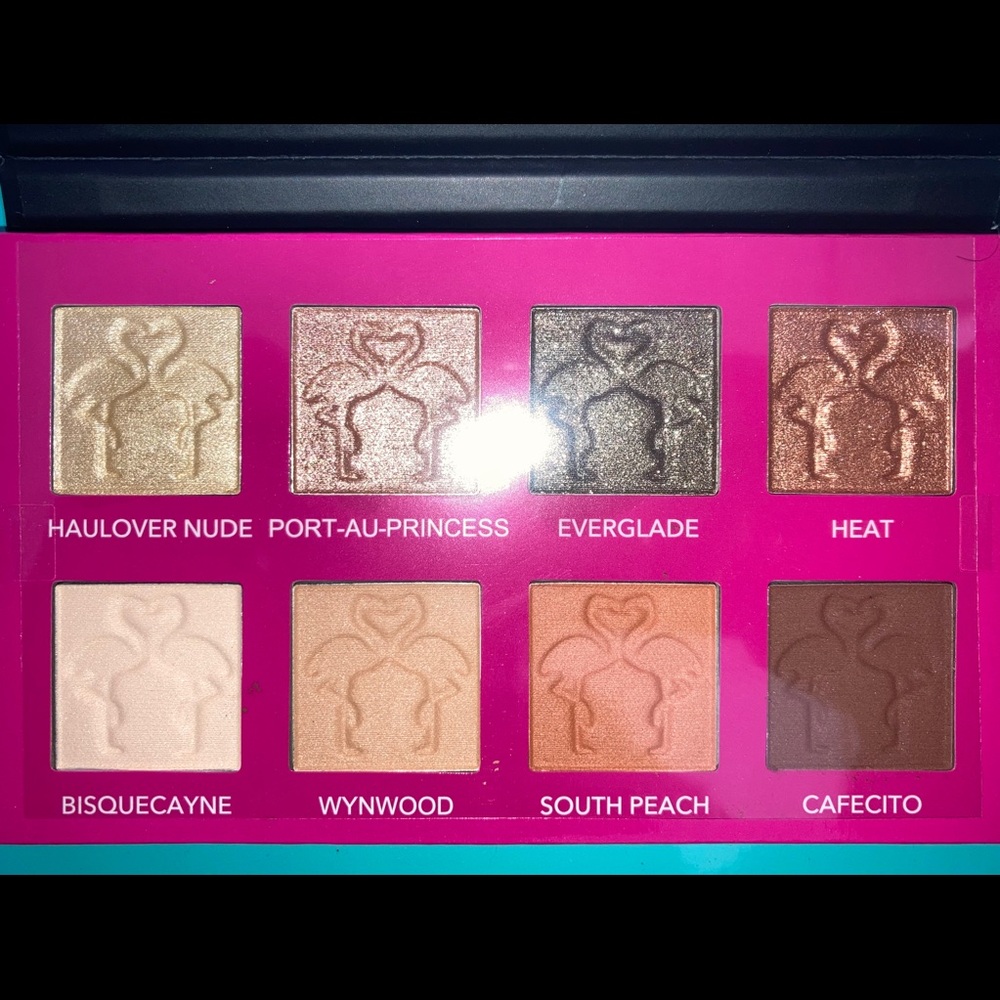Eye Shadow Palette - Miami - 8 Shades w/ Mirror